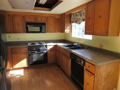 023-739681 Kitchen A