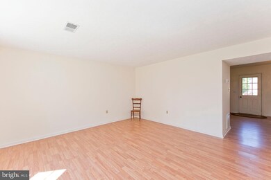 227 Nottoway Dr, Stephens City, VA 22655 - photo 2