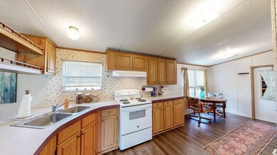 Super Kitchen Area!