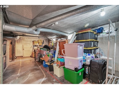 1626 SE Alder St, Portland, OR 97214 - photo 7