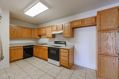 Guest House Full Kitchen