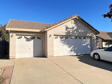 1305 Tranquil Ln, Ceres, CA 95307 - photo 2