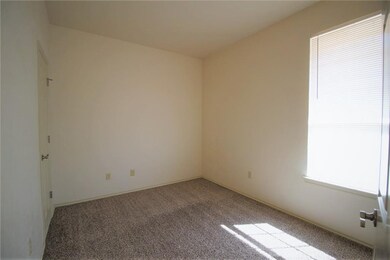 610 Sisken Ct, Edmond, OK 73003 - photo 7