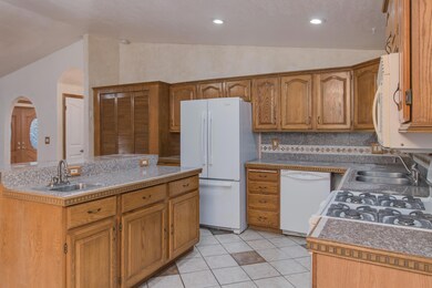 07 - Kitchen
