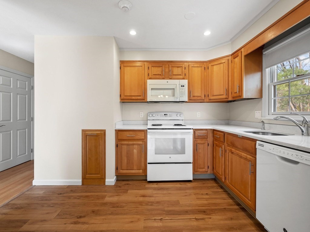 425 Woburn St unit 12, Lexington, MA 02420 - photo 7