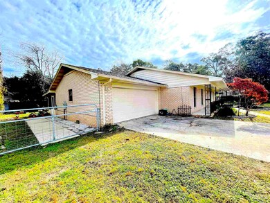 210 Camelford Place, Pensacola, FL 32506 - photo 7