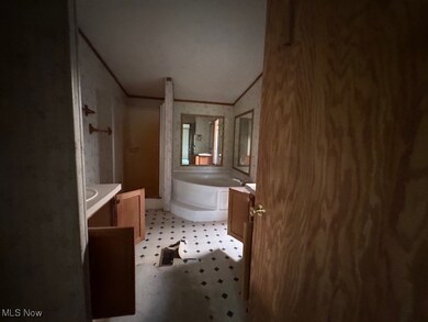 8089 Giddings Rd, Rootstown, OH 44272 - photo 7