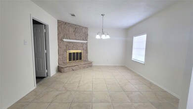 102 Mary Ann Dr, Friendswood, TX 77546 - photo 7