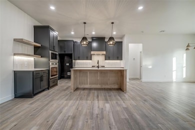 10401 Two Lakes Dr, Yukon, OK 73099 - photo 3