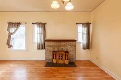 231 SW 9th St, Redmond, OR 97756 - photo 6