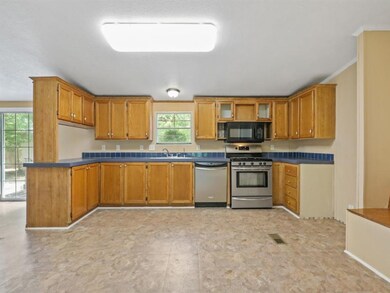 29822 Midland St, Magnolia, TX 77354 - photo 2