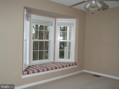 304 Locust St SE unit C, Vienna, VA 22180 - photo 3