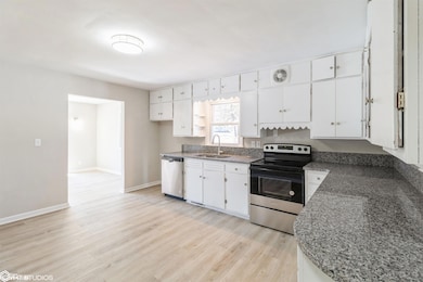 402 Center Ave, Alexander, IA 50420 - photo 5