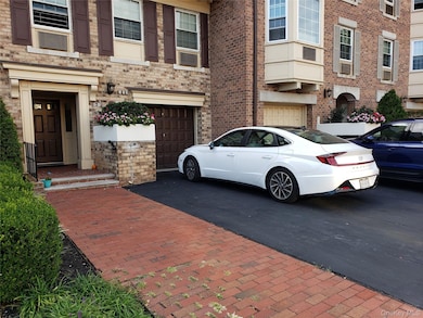 12-30 Estates Ln unit 2, Bayside, NY 11360 - photo 2