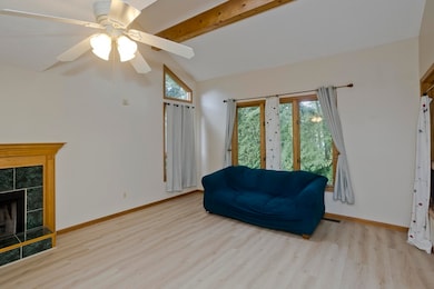 27 Bunker Cir, East Longmeadow, MA 01028 - photo 4