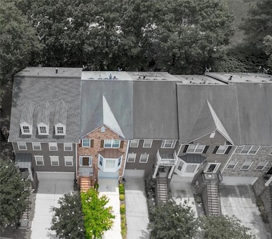 Aerial view of property and surrounding area