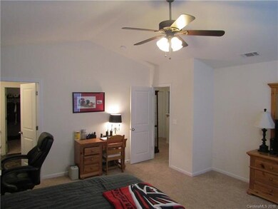 124 Harvest Pointe Dr unit 10, Statesville, NC 28677 - photo 6