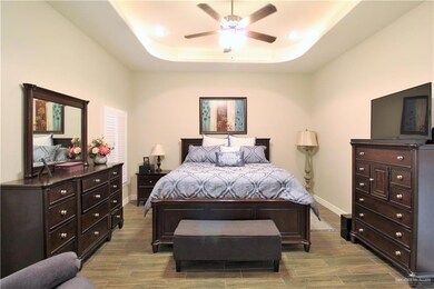 2406 Vancouver Ave, Edinburg, TX 78539 - photo 7