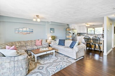 1695 N Shore Rd unit 8, Revere, MA 02151 - photo 6