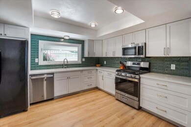 403 S Paseo Laredo, Cathedral City, CA 92234 - photo 4