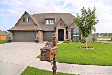 Great curb appeal!