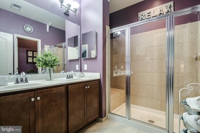 9818 Solar Course, Laurel, MD 20723 - photo 3