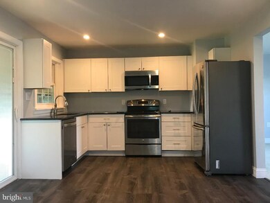 135 Schubert Ave, Runnemede, NJ 08078 - photo 4