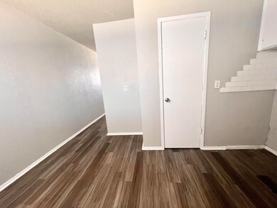 529 42nd St unit B, Lubbock, TX 79404 - photo 4