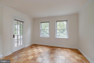 6512 Boulevard View unit B1, Alexandria, VA 22307 - photo 5