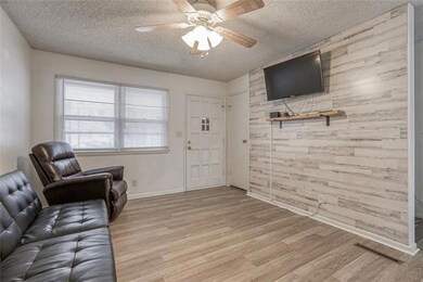 2505 S Crescent Ave, Independence, MO 64052 - photo 5