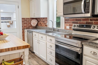 9-custom-459-durham-rd