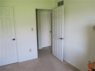 666 Georgetowne Village, Indiana, PA 15701 - photo 4