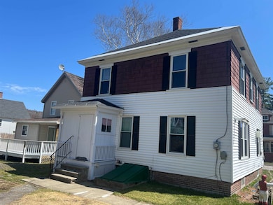 843 5th Ave, Berlin, NH 03570 - photo 5