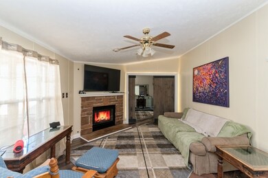 173 Zurich Dr, Lynwood, IL 60411 - photo 2