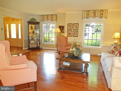 1179 Charter Rd, Warminster, PA 18974 - photo 4