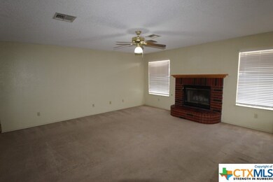 607 Delmar Dr, Copperas Cove, TX 76522 - photo 3