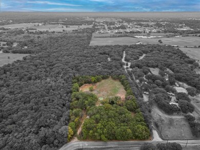 1711 County Road 4764, Boyd, TX 76023 - photo 3