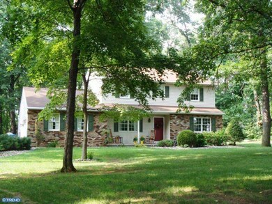 604 Stone Hill Rd, Shoemakersville, PA 19555 - photo 2