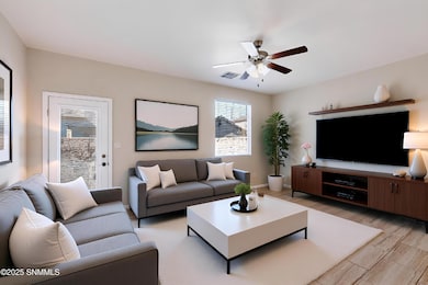 7057 Silver Spur St, Las Cruces, NM 88012 - photo 4