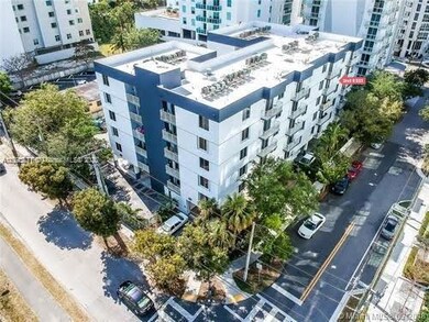 126 SW 17th Rd unit 505, Miami, FL 33129 - photo 2