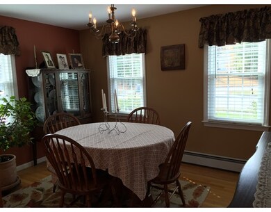 34 Dawson Cir, Holden, MA 01520 - photo 6