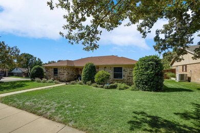 3804 Buckingham Ct, Bedford, TX 76021 - photo 2