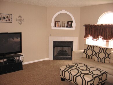 391 Constance great room