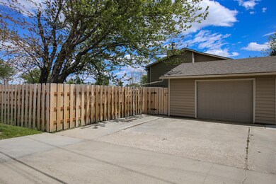 Garage.Parking