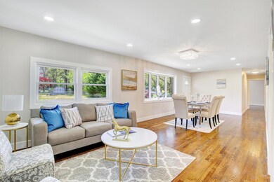 10-Family Room