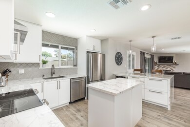 010_Kitchen