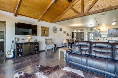 7318 Sabathney Rd, Weatherford, TX 76085 - photo 5