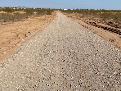 Mullins entrance road - rock
