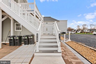 213 Piccadilly St unit B, Edinburg, VA 22824 - photo 2