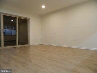 3618 Gleneagles Dr unit 71H, Silver Spring, MD 20906 - photo 4